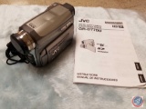JVC Mini Camcorder 34x Optical Zoom 800x Digital Zoom Model No. GR-D77OU {{NO CHARGING