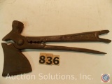 Combination tool 12 in. marked 'Thomas Mfg Co. Dayton Ohio