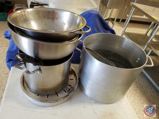32 qt. Stock Pot, Daily Chef 8 qt. and 5 qt. Stainless Steel Mixing Bowls, Stainless Strainer,