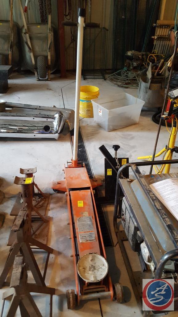Central Hydraulics 2 1 2 Ton Long Frame Floor Jack Item
