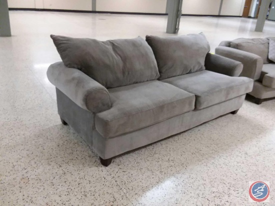 Cobblestone Upholstered Sofa 90" x 40" x 40"