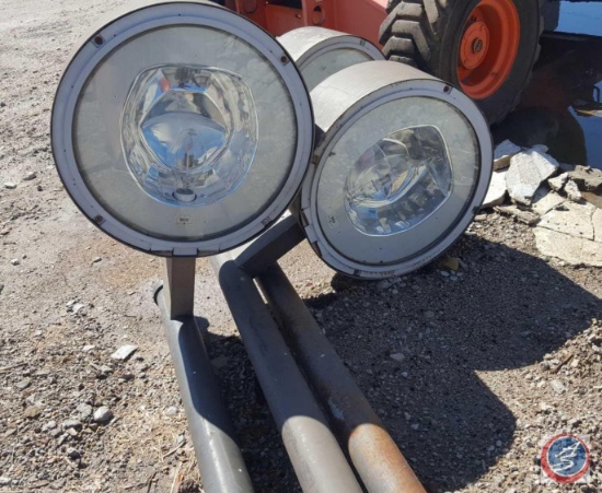 {{4X$BID}} (1) 30' Industrial Light Pole, (3) 38' Light Poles w/ Kim 400 Watt Lighting Lamps