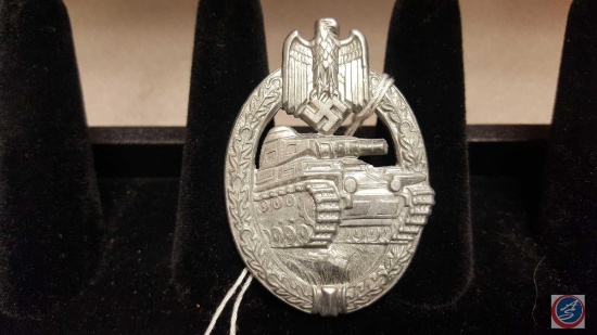 German WWII Army Silver Tank Assault Badge. The front shows a tank in the center with an army eagle