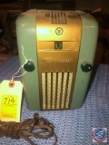 1946 Westinghouse LITTLE JEWEL AM Radio Model No. H-125