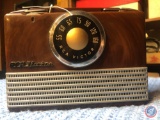 RCA Victor Portable Transistor Radio Model No. B-411
