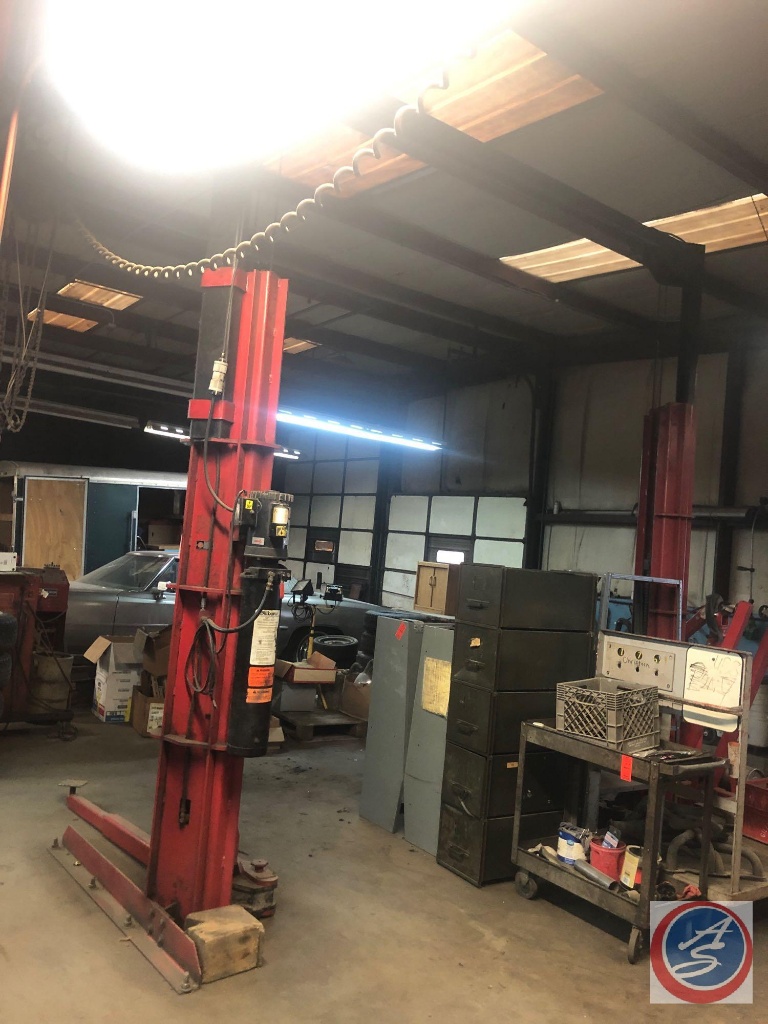 Automotive Lift Institute, Inc. Lift with Gilbarco Swing Rail Two-Post  Drive-Thru Model GFF-70 | Industrial Machinery & Equipment Auto Repair  Equipment | Online Auctions | Proxibid