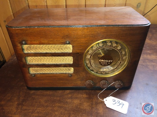 Crosley Vintage Super 6 Broadcast Radio Model No. 647