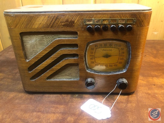 1939 Philco Vintage Portable Tube Radio Model No. 39-7