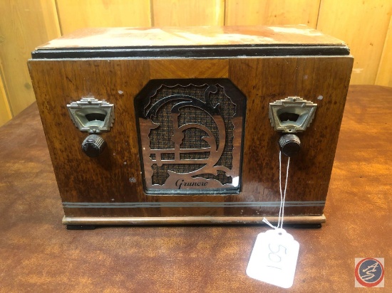 1033 Grunow Vintage Portable Tube Radio Model No. 501