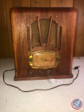 Vintage Motorola Portable Tube Radio Model No. 5T