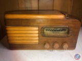Vintage Silvertone Portable Tube Radio ID No. 113972