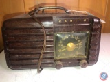 Vintage Zenith Long Distance Radio Model No. 6D612