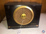 Vintage RCA Victor Superheterodyne Model No. 9-X-561