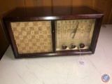 Vintage Philco Portable Tube Radio Model No. 50-926