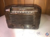 Vintage RCA Victor Portable Tube Radio Model No. 15X