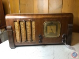 Coronado Vintage Tube Radio Marked 246705