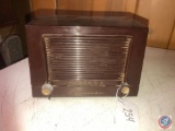 Coronado Musette Vintage Portable Tube Radio RMA Code 332