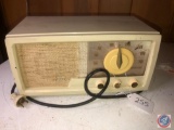 Arivin Vintage Standard Broadcast Radio Serial No. 716508