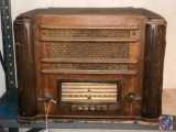 Silvertone Foreign and Police Broadcast Radio Model No. 6359