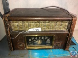 General Electric Vintage Portable Tube Radio Model No. 200