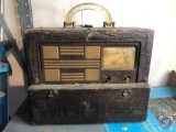 Sparton Vintage Portable Tube Radio Model No. 6AM06 [[MISSING FRONT COVER]]