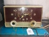 Philco Vintage Clock Radio Model No. G751-124