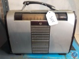 RCA Victor Portable AM Radio Model No. 8BX6
