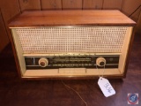 Telefunken Vintage Superheterodyne Jubilate Portable Tube Radio Model No. 5261W