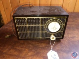 General Electric Vintage Portable Tube Radio Model No. 419