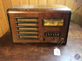 Coronado Vintage Portable Tube Radio WM Co No. 357701