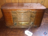 Firestone Vintage Portable Tube Radio with Catalin Face [[NO MODEL NO. VISIBLE]]