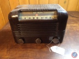 1940 RCA Victor Vintage Superheterodyne Portable Tube Radio Model No. 15X