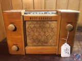 1946 Westinghouse Vintage Portable Tube Radio Model No. H-15