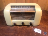 1946 RCA Victor Vintage Short Wave Radio Model No. 66X2