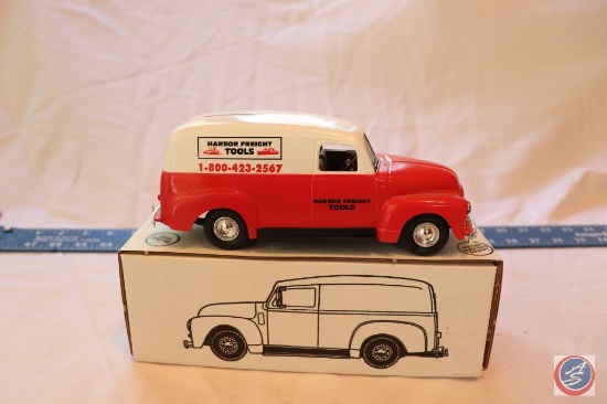 ERTL 1994 Edition Die-Cast Metal Replica 1951 GMC Panel Locking Coin Bank Scale 1/25 Stock No. F216