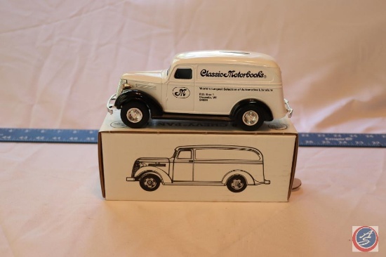 ERTL 1993 Editions Die-Cast Metal Replica 1955 Pickup Truck Locking Coin Bank with Key Scale 1/25