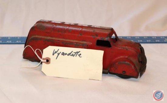 Vintage Pressed Steel Wyandotte Delivery Toy Truck