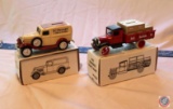 ERTL 1990 Edition Die-Cast Metal Replica 1931 Hawkeye Crate Locking Coin Bank with Key Scale 1/25