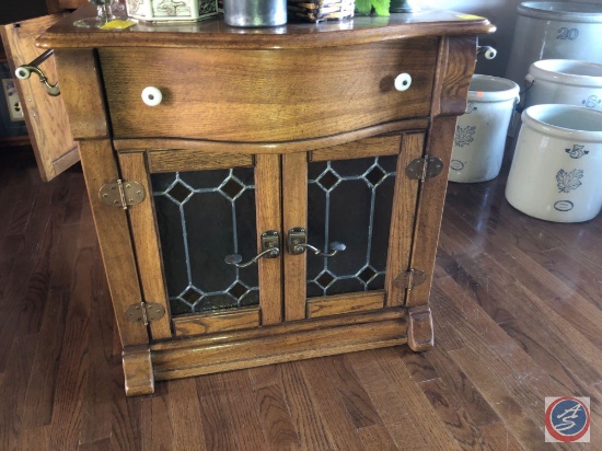 Antique Keepsake's Pulaski Oak Wash Stand Measuring 30" X 21" X 29"