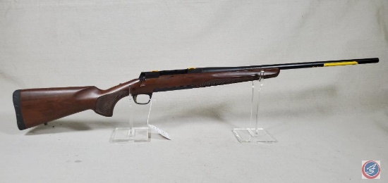 Browning Model X Bolt Hunter 270 Win Rifle New in Box Bolt Action Rifle with Wood Stock and 22"