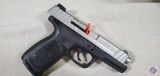 Smith &Wesson Model SD9VE 9 X 19 PISTOL New in Box Semi-Auto Pistol with 1 magazine Ser # FXT9372