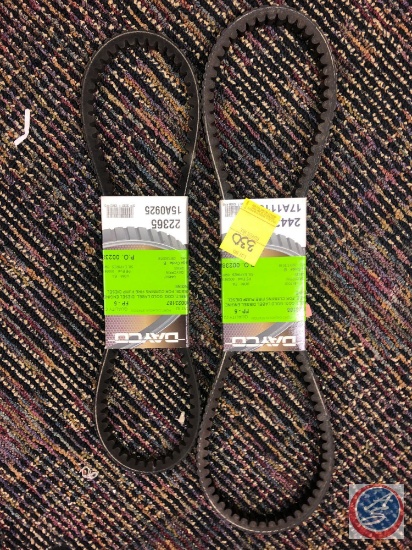 (1) Dayco Top Cog V-Belt Drive 17A1110 (1) Dayco Top Cog V-Belt Drive 15A0925