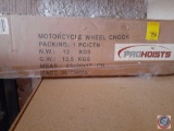 Pro Hoists Motorcycle Wheel Chook {NEW IN SEALED BOX}