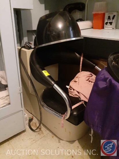 Hair Dryer with Chair 32" X 56" X 10"
