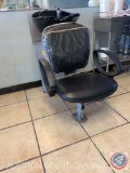 Salon Shampoo Station