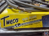 Radiflex Hose with Tweco Attachment and Tweco Mig Gun Model No. M215-3035