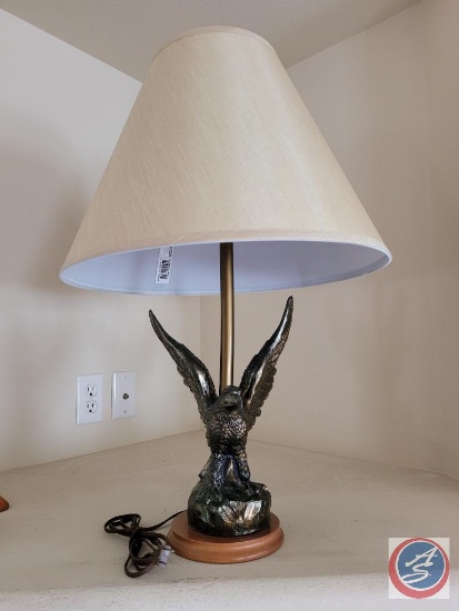 Eagle lamp