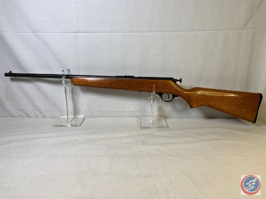 SEARS model 41-103-1977 22 S-L & LR Rifle Vintage Sears bolt action rifle with soft case.