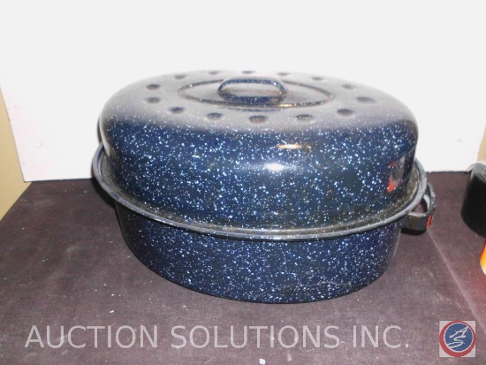 Vintage Blue Speckled Enamel Graniteware Turkey Roaster with Lid