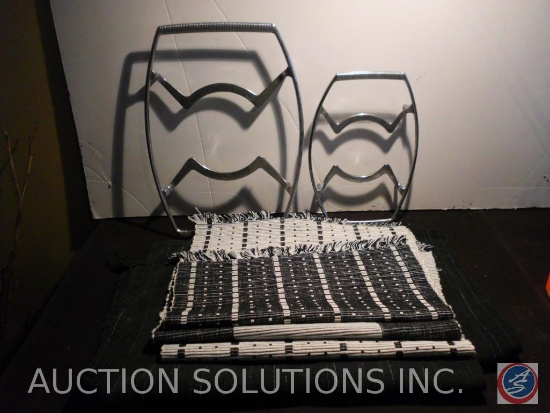 (5) Black and White Woven Placemats and (2) Metal Trivets